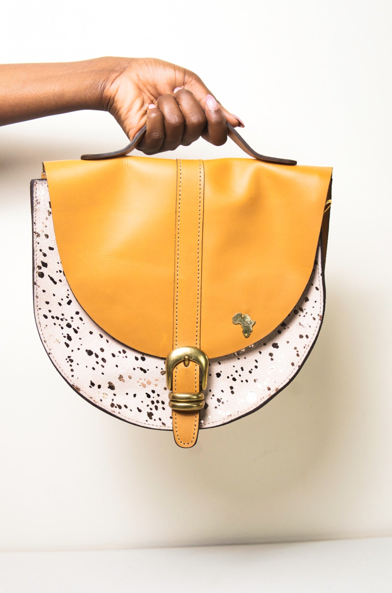 Katto Saddle Leather Bag